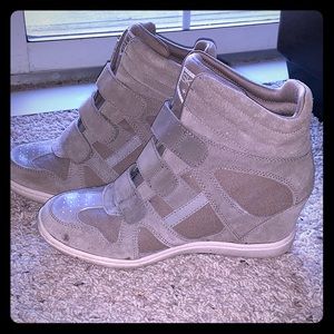 Skechers tennis shoes! Such+3